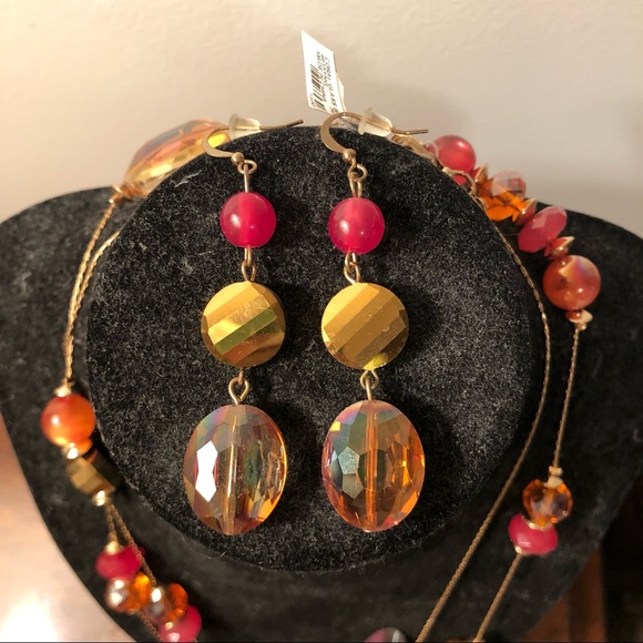 NWT Shop Style Coral/ Gold Necklace and Earring set - Picture 4 of 11